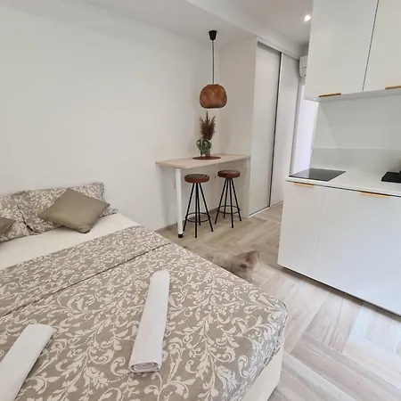 Apartment Balance *